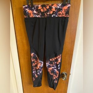 LIVI high-rise, active sculpting leggings, size 14/16 w/supportive mesh panels